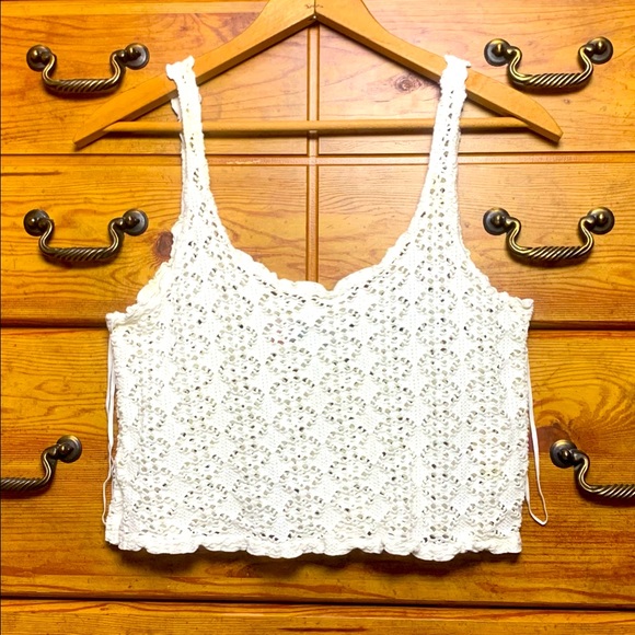 FREE PEOPLE BEACH RETRO Cropped Crochet Swing Tank - Picture 2 of 11